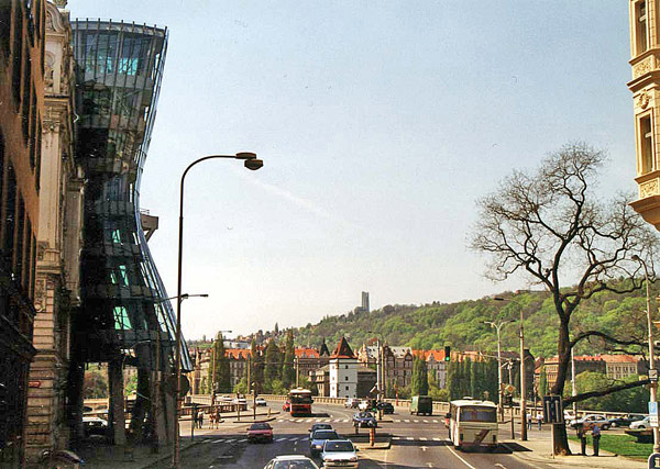 Frank O. Gehry, Vlado Milunić, Tančící dům, Ginger and Fred, Prague, Praha